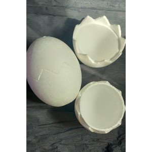 Пінопластові  яйця  ( з 2 х половинок )   14,5см,