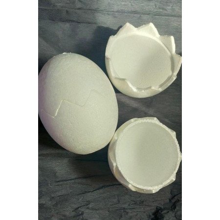 Пінопластові  яйця  ( з 2 х половинок )   14,5см,